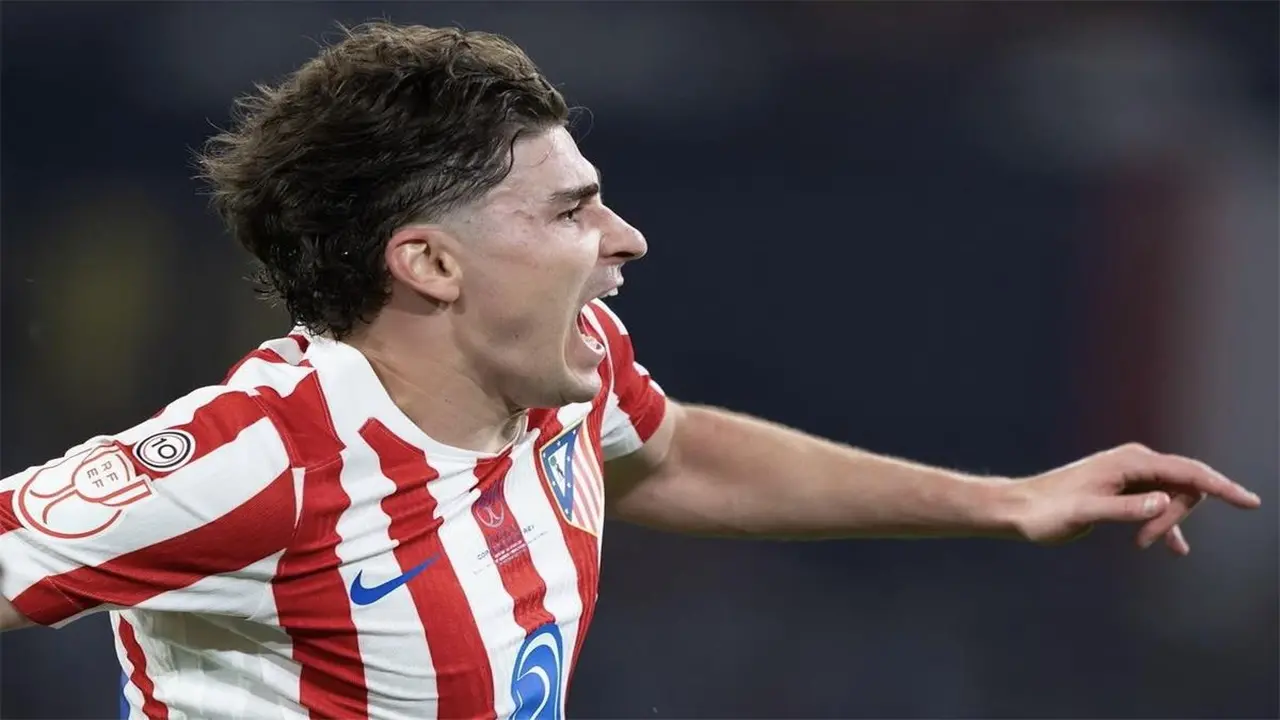 برشلونة يتفق مع ألفاريز على طلباته الشخصية.. وطلب تعجيزي من أتلتيكو مدريد